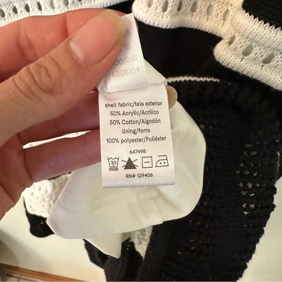 VENUS Black and White Sheath Dress 3/4 Sleeve Crew Neck Size Medium Knit - Picture 6 of 11